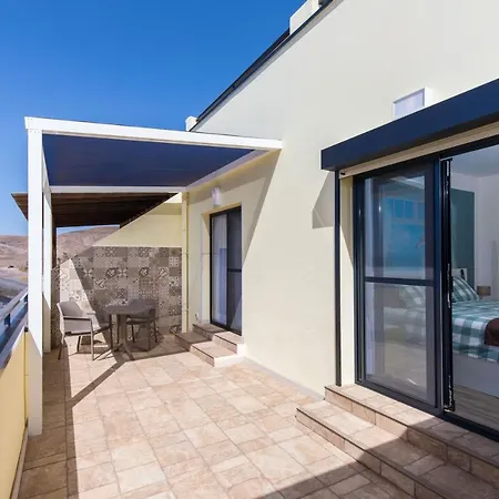 Apartment Beachfront Mar Y Sol Los Reyes